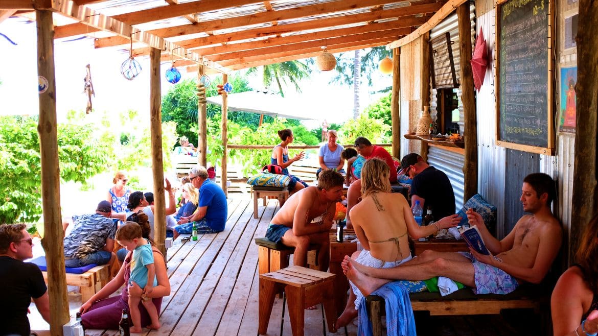 Kilifi: Ausreichend Platz zum Chillen an der Beach Bar