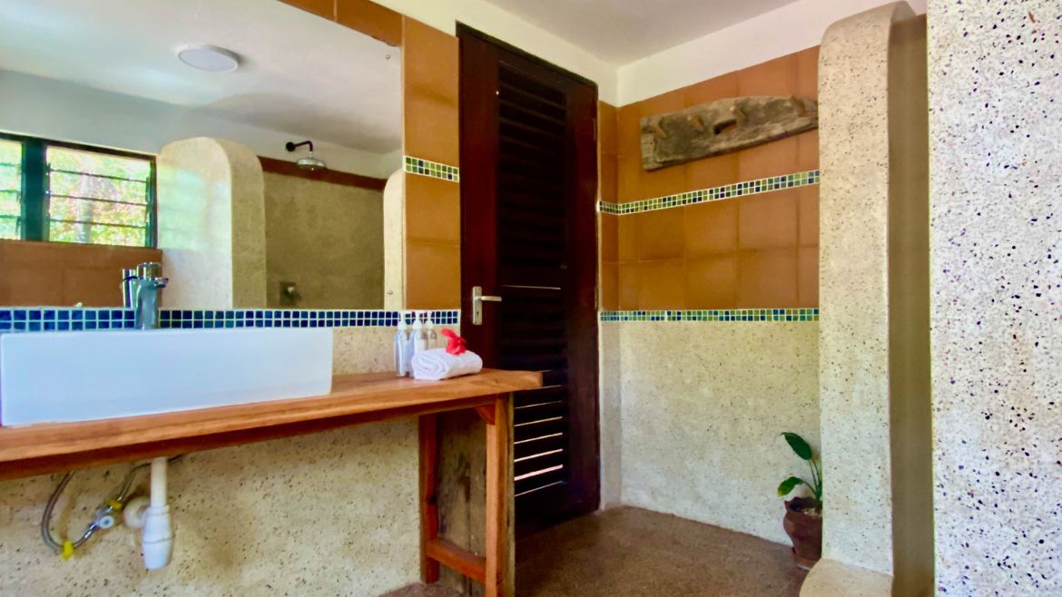 Kilifi: Großes Badezimmer in der Cottage Superior Suite