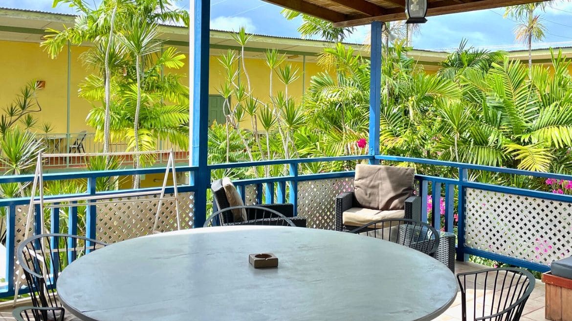 Tobago: Außenbereich Appartements II der Surf Studios Tobago: Außenbereich Appartements II der Surf Studios