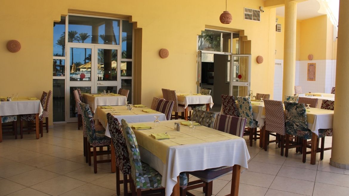 Zarzis: Außenbereich Restaurant Zarzis: Außenbereich Restaurant