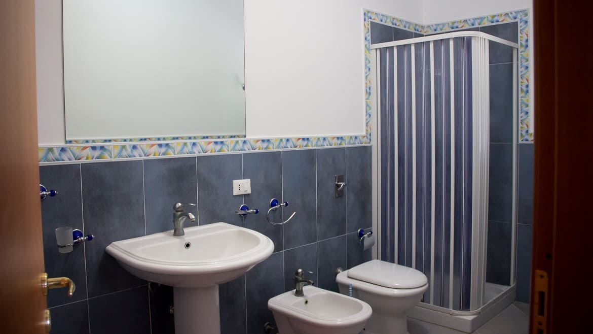 Marsala: Badezimmer in den Surfer Appartements