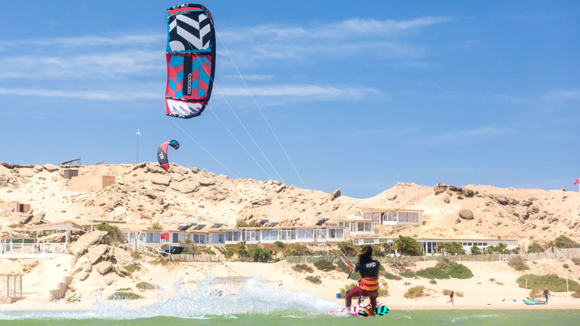 Dakhla: Bliick auf das Kite- und Wingsurf Camp 