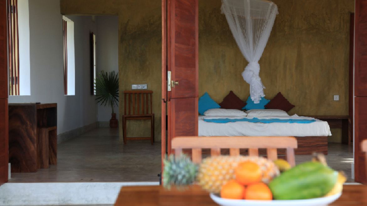 Kappalady: Blick von der Terrasse in den Innbereich der Bungalows