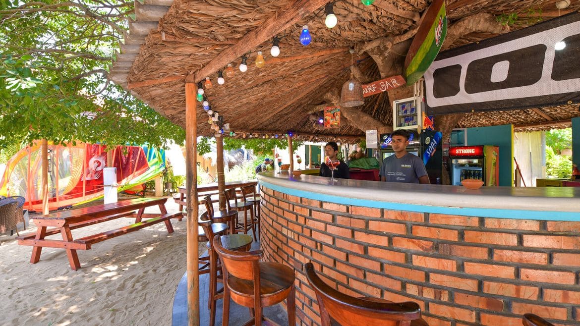 Kalpitiya: Den Tag entspannt ausklingen lassen an der Bar der Palmen Bungalows