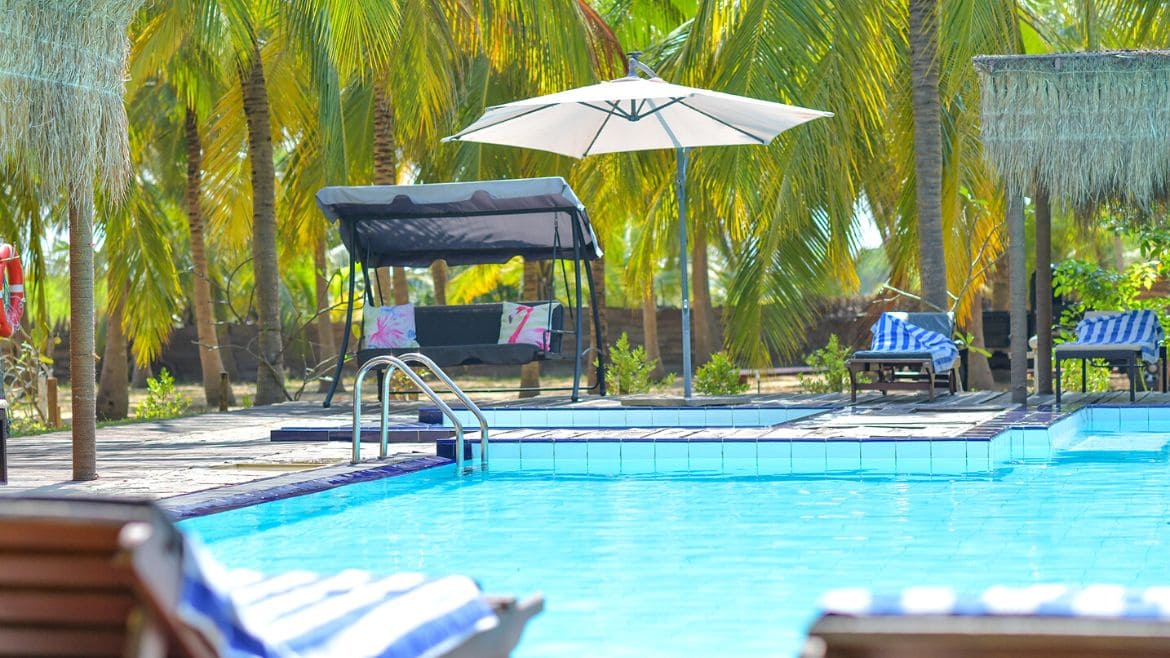 Kalpitiya: Der Poolbereich der Palmen Bungalows Kalpitiya: Der Poolbereich der Palmen Bungalows