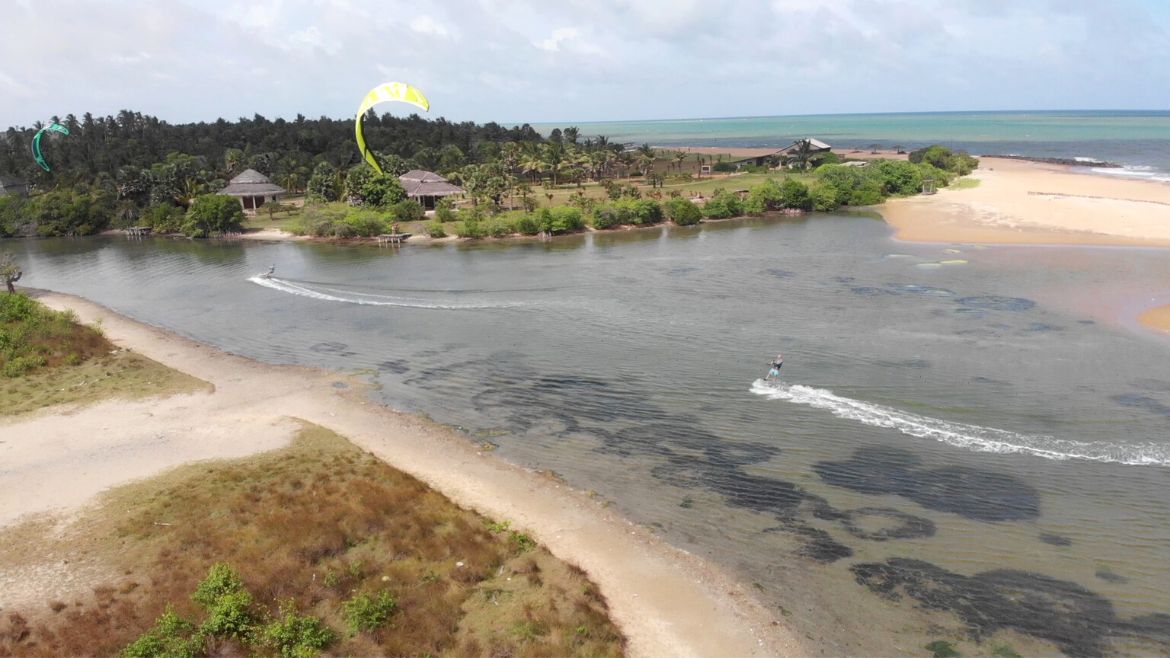 Kappalady: Die Kappalady-Lagune liegt direkt neben der Unterkunft