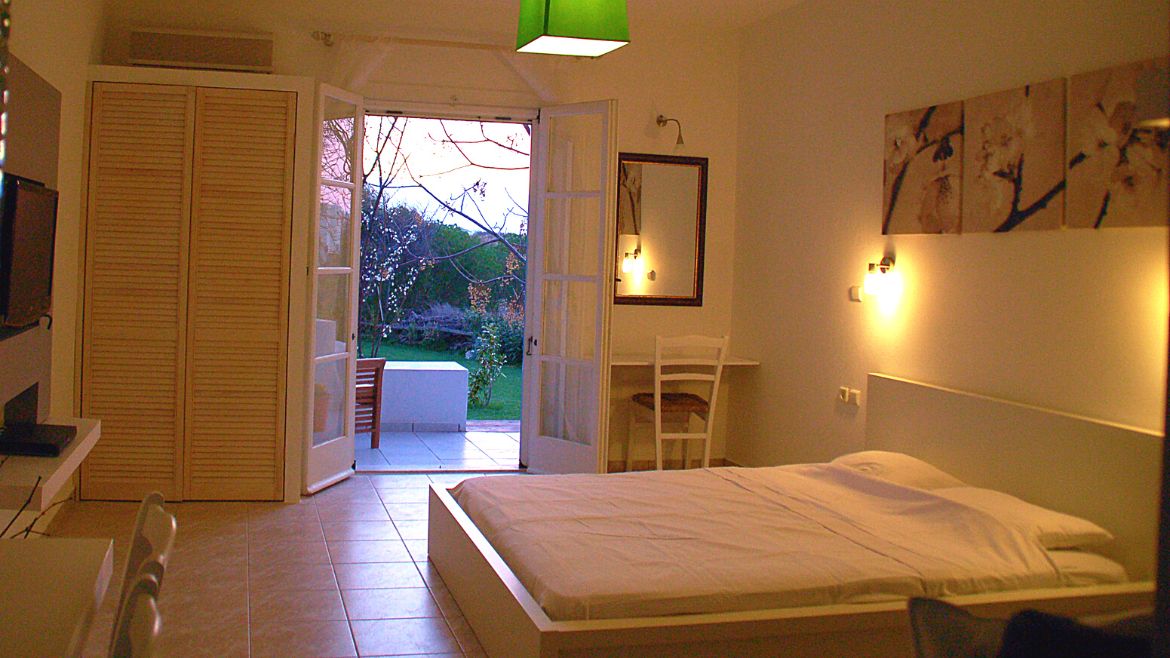 Naxos: Die Standard Appartements verfügen über einen Gartenblick Naxos: Die Standard Appartements verfügen über einen Gartenblick