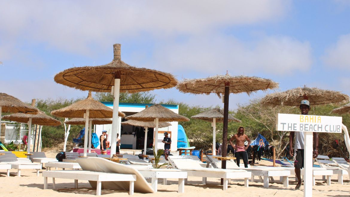 Boa Vista: Beach Club direkt neben der Station Boa Vista: Beach Club direkt neben der Station