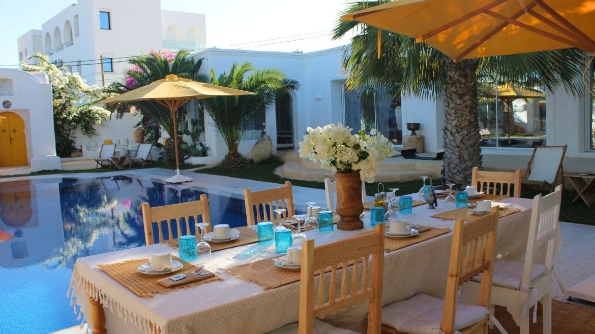 Zarzis: Essen direkt am Pool Zarzis: Essen direkt am Pool