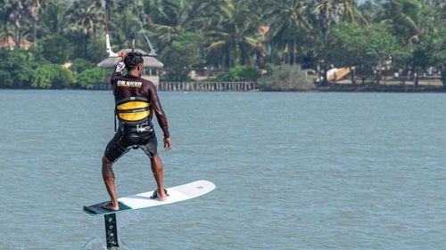 Kitesurfen: Foilen in Kalpititya Sri Lanka Kitesurfen: Foilen in Kalpititya Sri Lanka