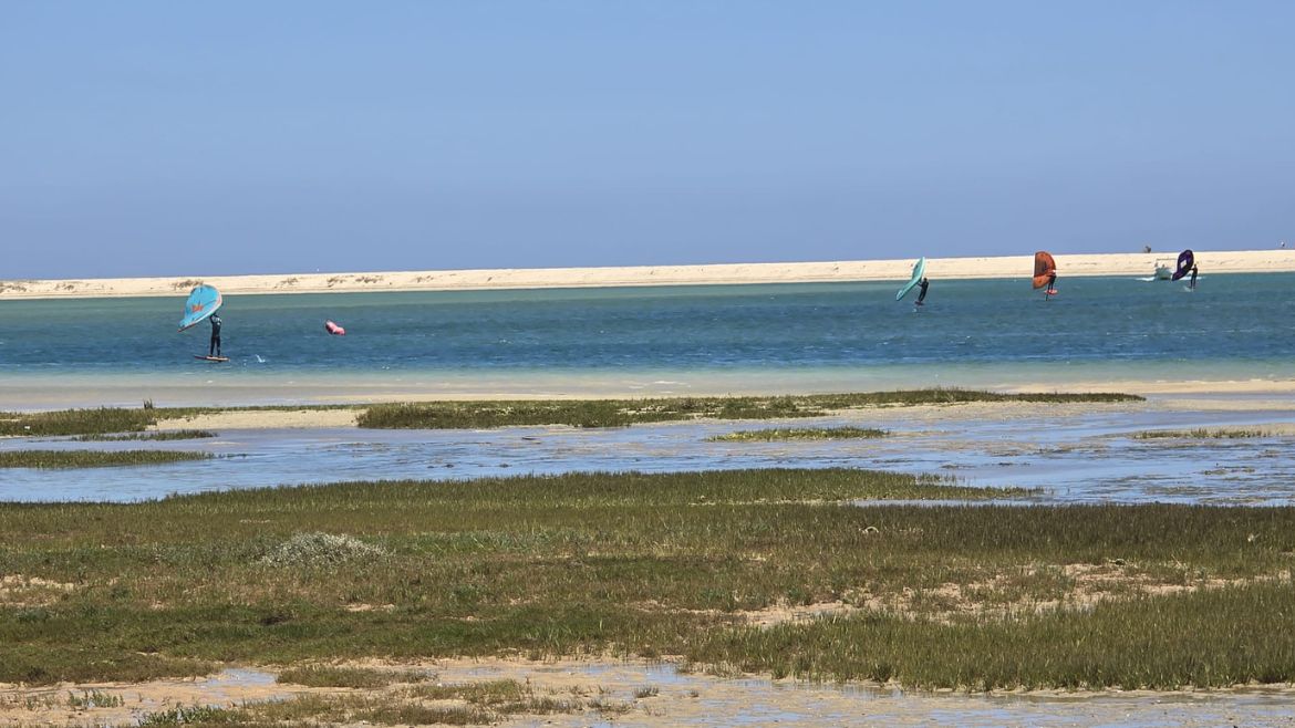 Algarve: Wingfoilen am Revier Fuseta Algarve: Wingfoilen am Revier Fuseta