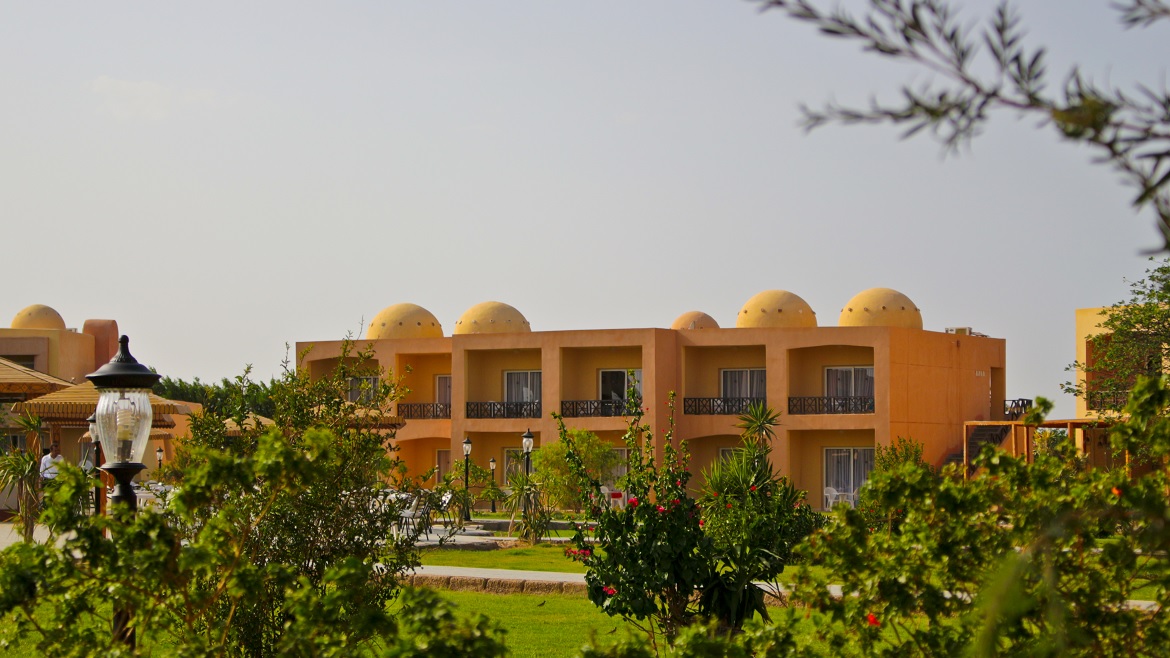 Hamata: Gebäudeansicht des Komforthotels Hamata: Gebäudeansicht des Komforthotels