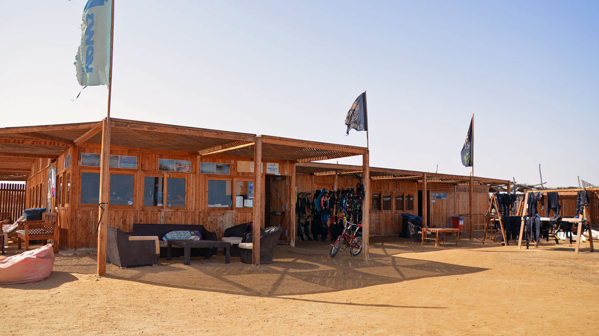 Hamata: Das Hauptgebäude der Kitesurfstation Hamata: Das Hauptgebäude der Kitesurfstation