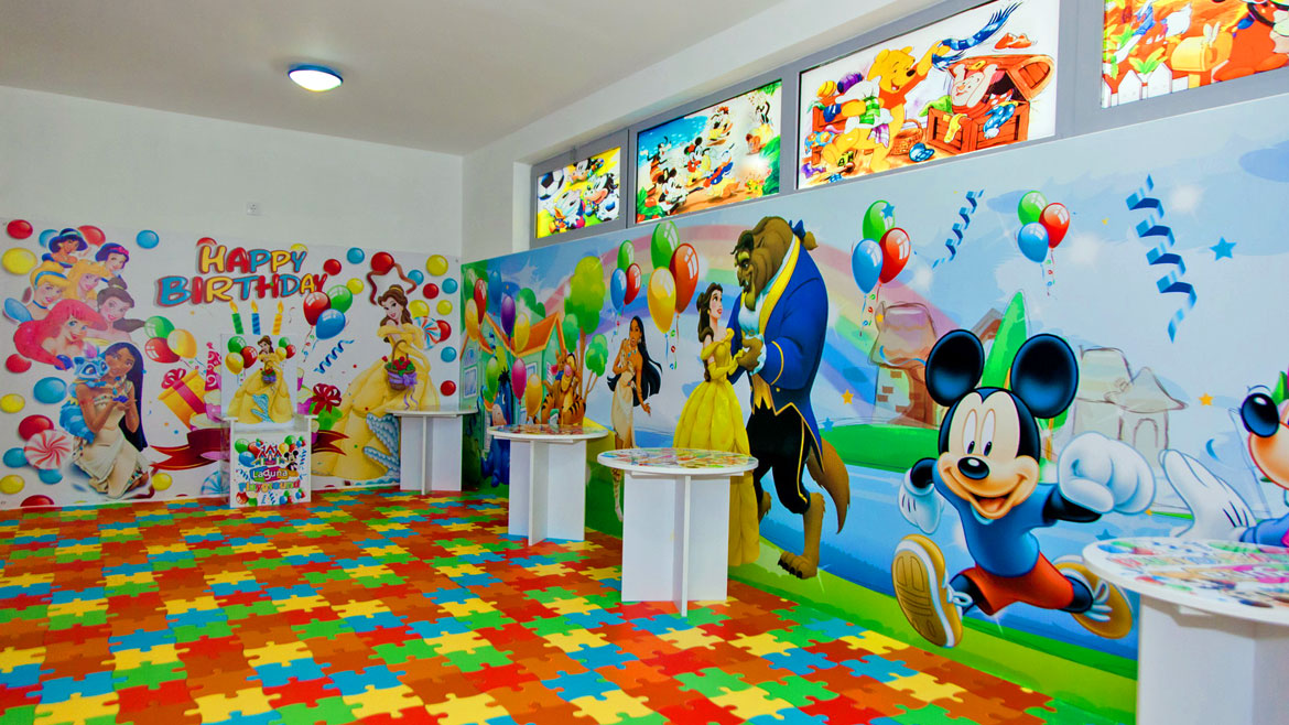 Ulcinj: Im Komforthotel werden Kinder professionell betreut