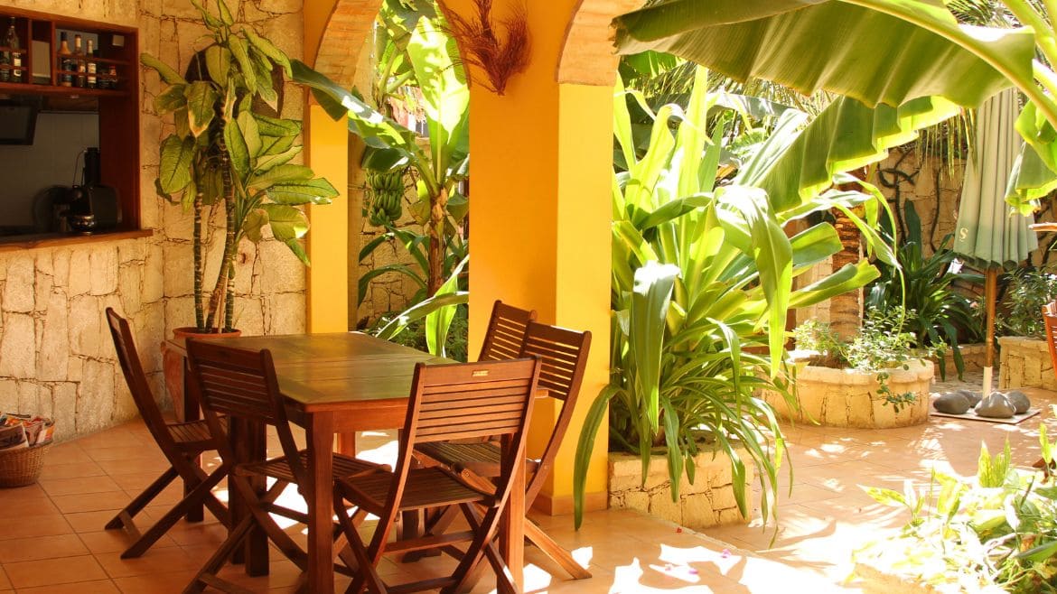 Boa Vista: Innenhof und Snackbar Boa Vista: Innenhof und Snackbar