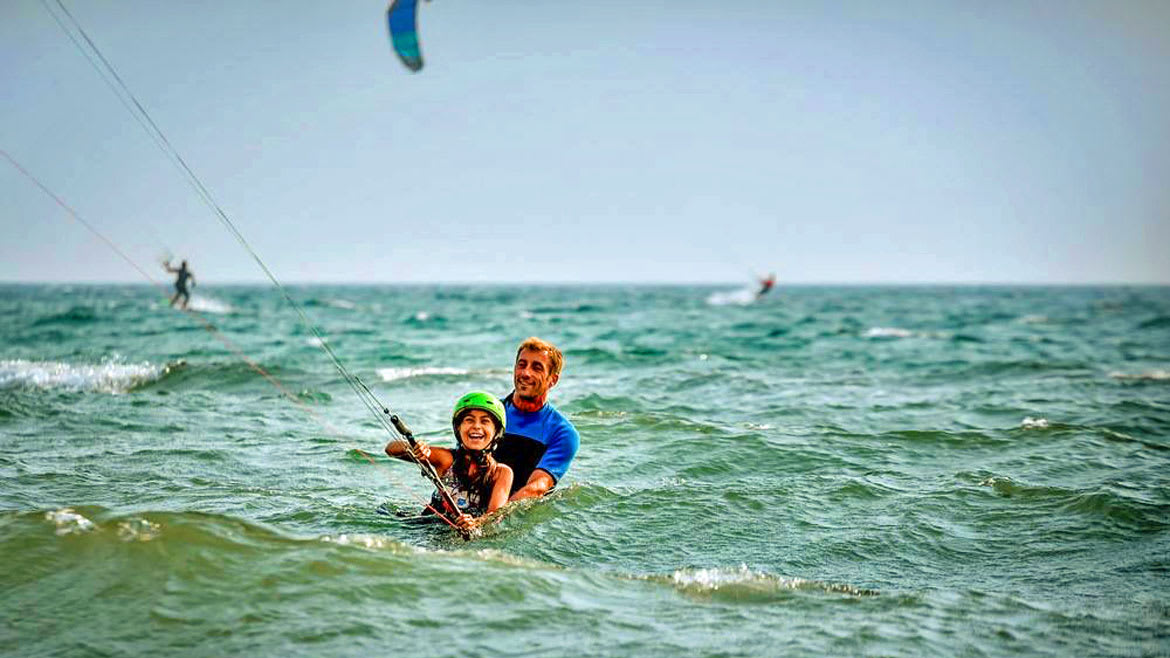 Ulcinj: Kinderschulung an der Kite- und Wingsurf Station Ulcinj: Kinderschulung an der Kite- und Wingsurf Station