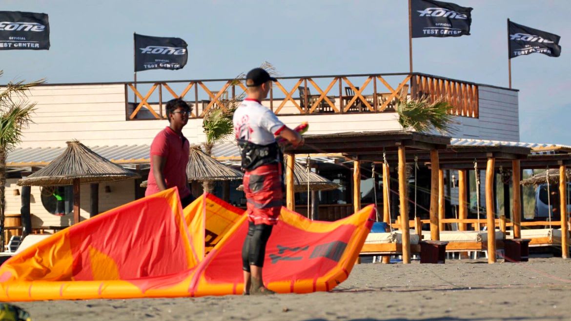 Ulcinj: Die Kite- und Wingsurf Station Ulcinj: Die Kite- und Wingsurf Station