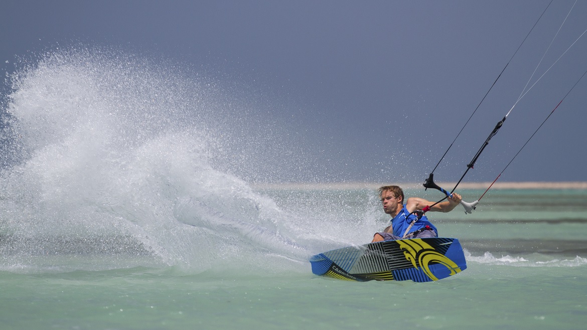 Hamata: Kitesurfer an der Kitesurfstation
