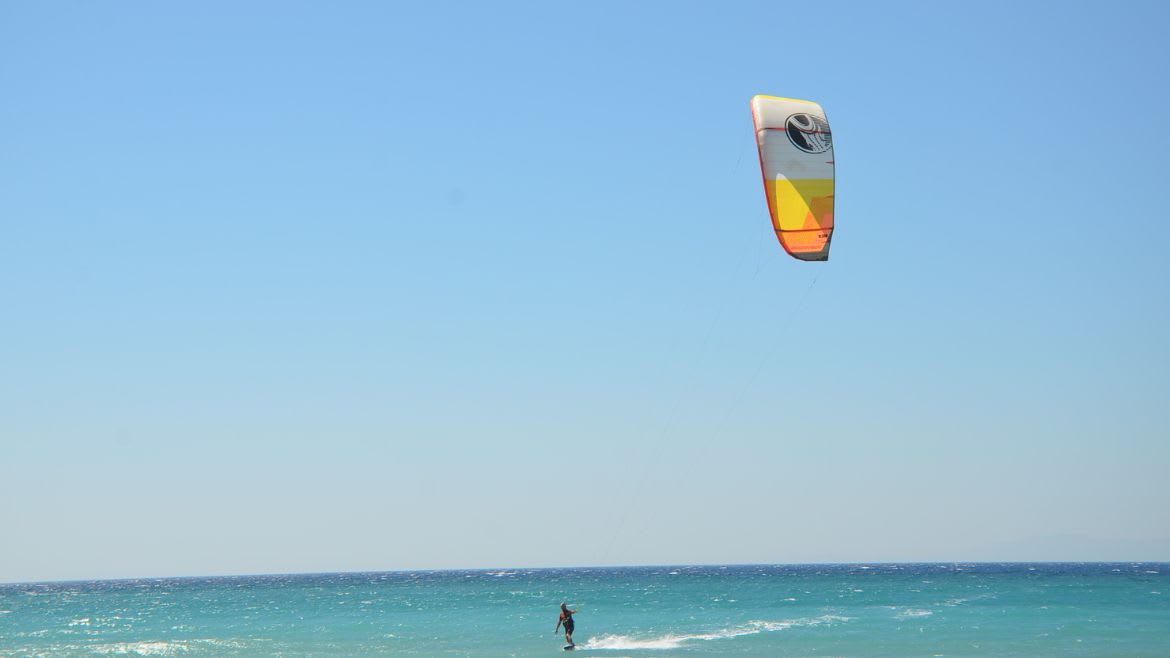 Rhodos Theologos: Kitesurfen an der Kite- und Wingg/Windsurf Station Rhodos Theologos: Kitesurfen an der Kite- und Wingg/Windsurf Station