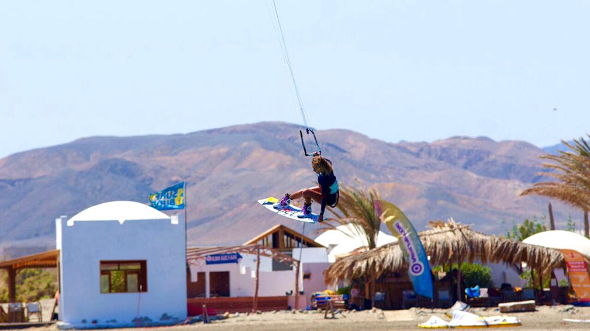El Naaba: Kitesurfen an der Kite- und Wing/Windsurf Station El Naaba: Kitesurfen an der Kite- und Wing/Windsurf Station