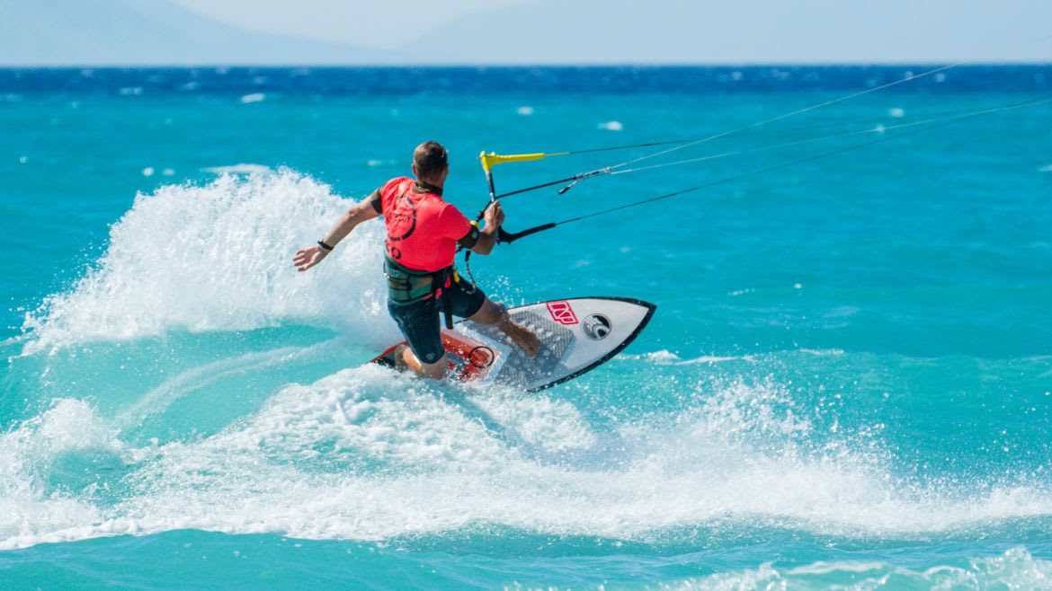 Rhodos Theologos: Kitesurfer finden an der Kite- und Wing/Windsurf Station eine tolle Location Rhodos Theologos: Kitesurfer finden an der Kite- und Wing/Windsurf Station eine tolle Location