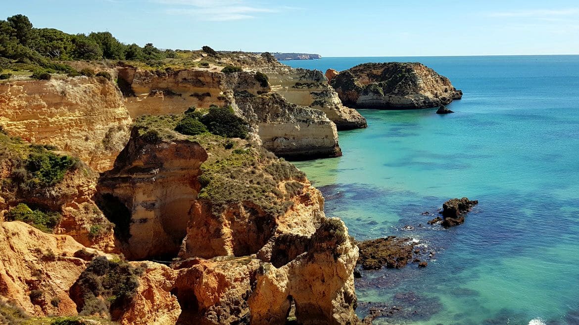 Portugal: Atemberaubende Klippenlandschaft Portugal: Atemberaubende Klippenlandschaft