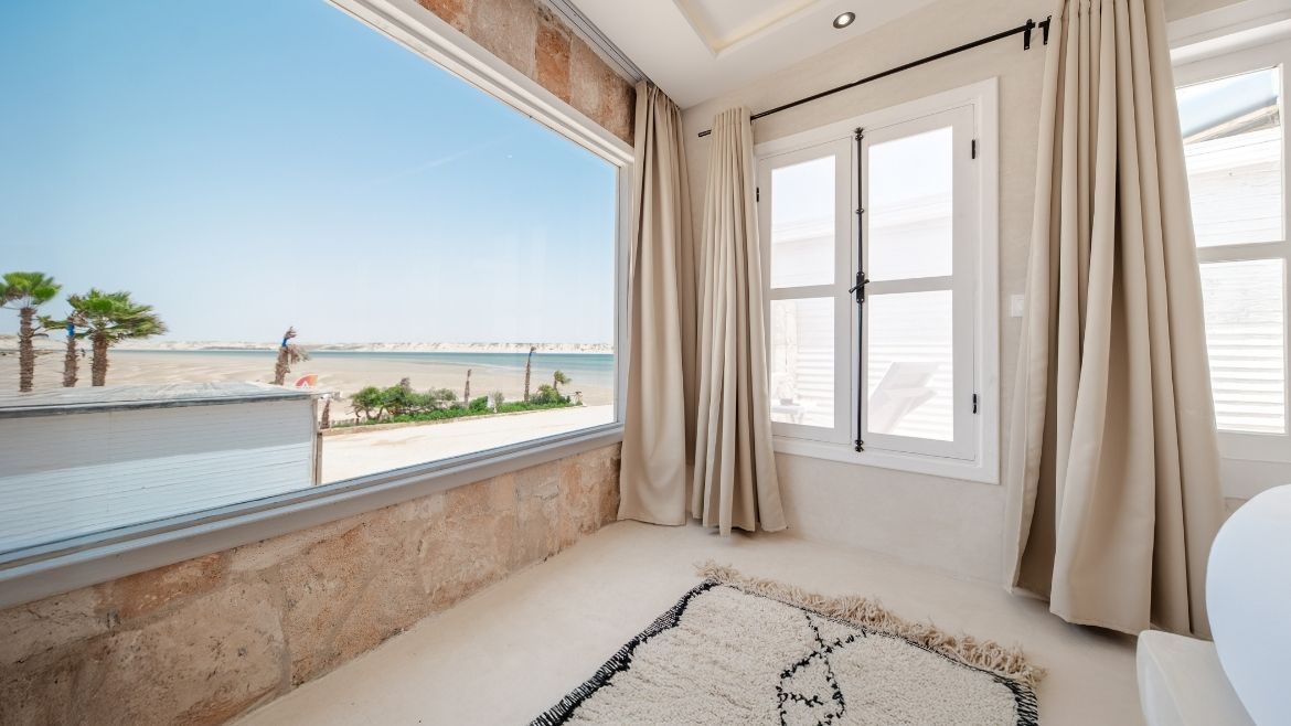 Dakhla: Die Premium Bungalows bietet einen Lagunenblick Dakhla: Die Premium Bungalows bietet einen Lagunenblick