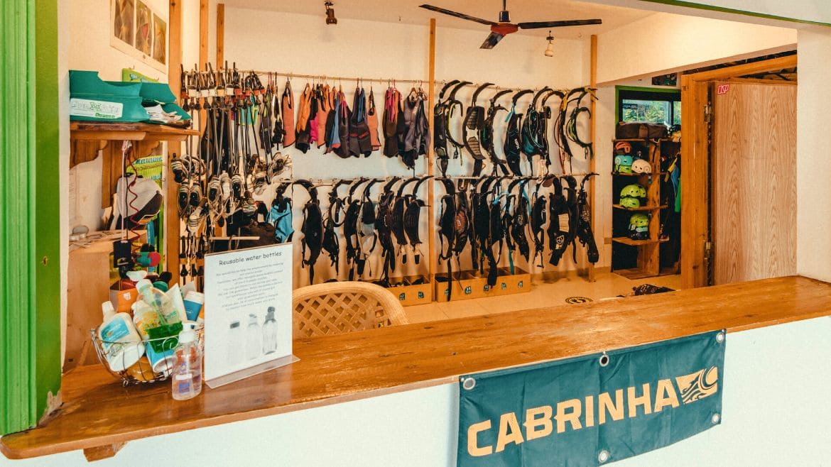 Soma Bay: Materialausgabe in der Kite- und Wingsurf Station Soma Bay: Materialausgabe in der Kite- und Wingsurf Station