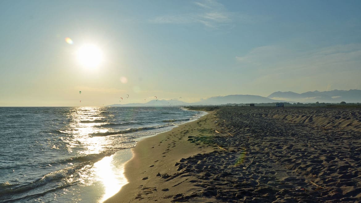 Ulcinj: Revier der Kite- und Wingsurf Station