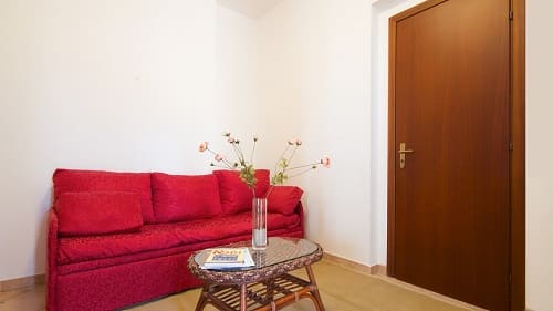 Marsala: Sitzbereich im Appartement EG