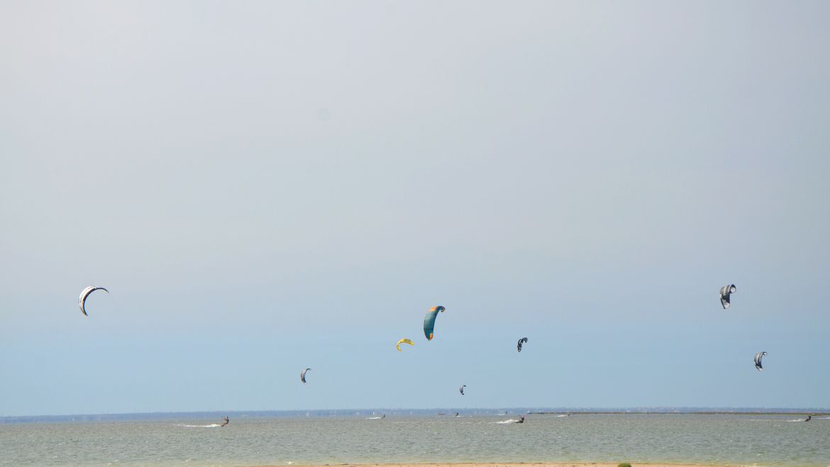 Djerba-Zarzis: Spass ohne Ende in der Lagune während des Kite Camps Djerba-Zarzis: Spass ohne Ende in der Lagune während des Kite Camps