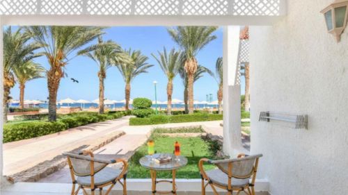 Soma Bay: Außenbereich der Deluxe Beach Front Zimmer