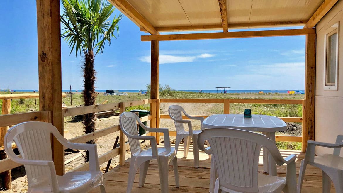 Ulcinj: Wunderbare Aussicht von der Terrasse aus genießen Ulcinj: Wunderbare Aussicht von der Terrasse aus genießen
