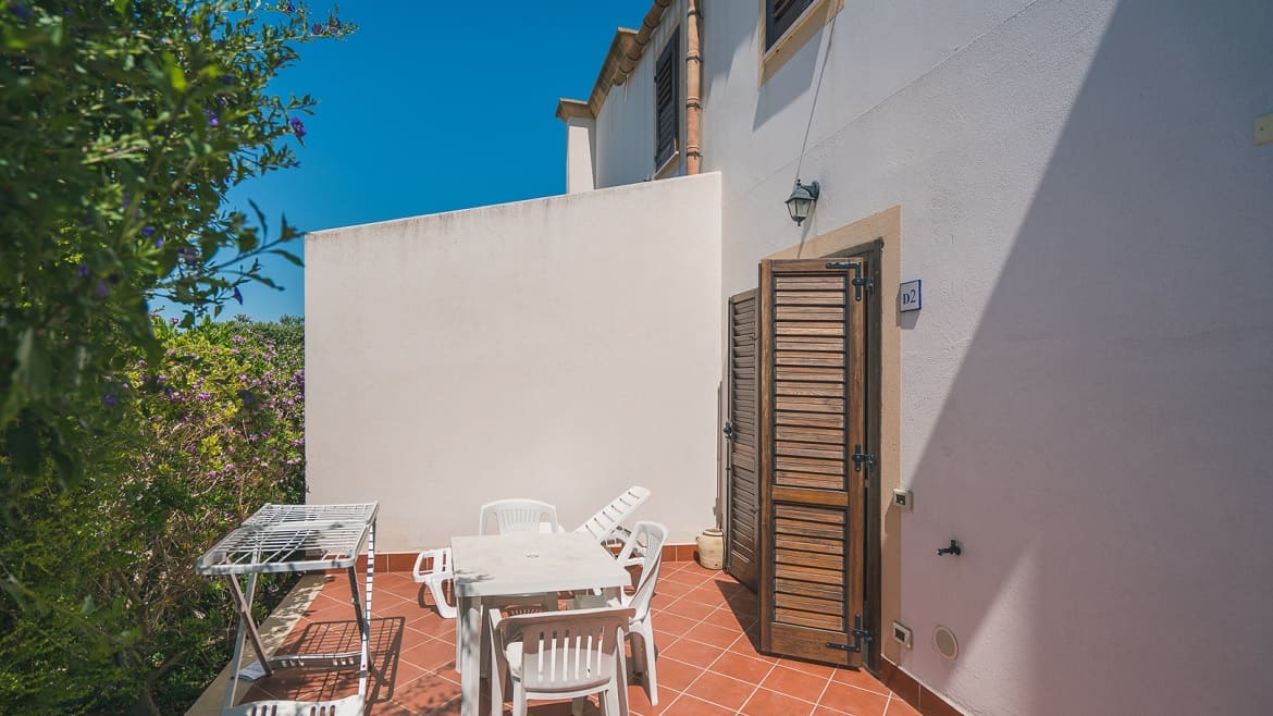Marsala: Terrassenbereich in den Surfer Appartements