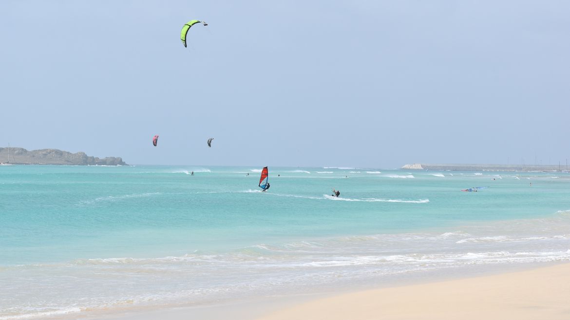 Boa Vista: Tolle Kulisse an der Kite- und Wing/Windsurf Station Boa Vista: Tolle Kulisse an der Kite- und Wing/Windsurf Station