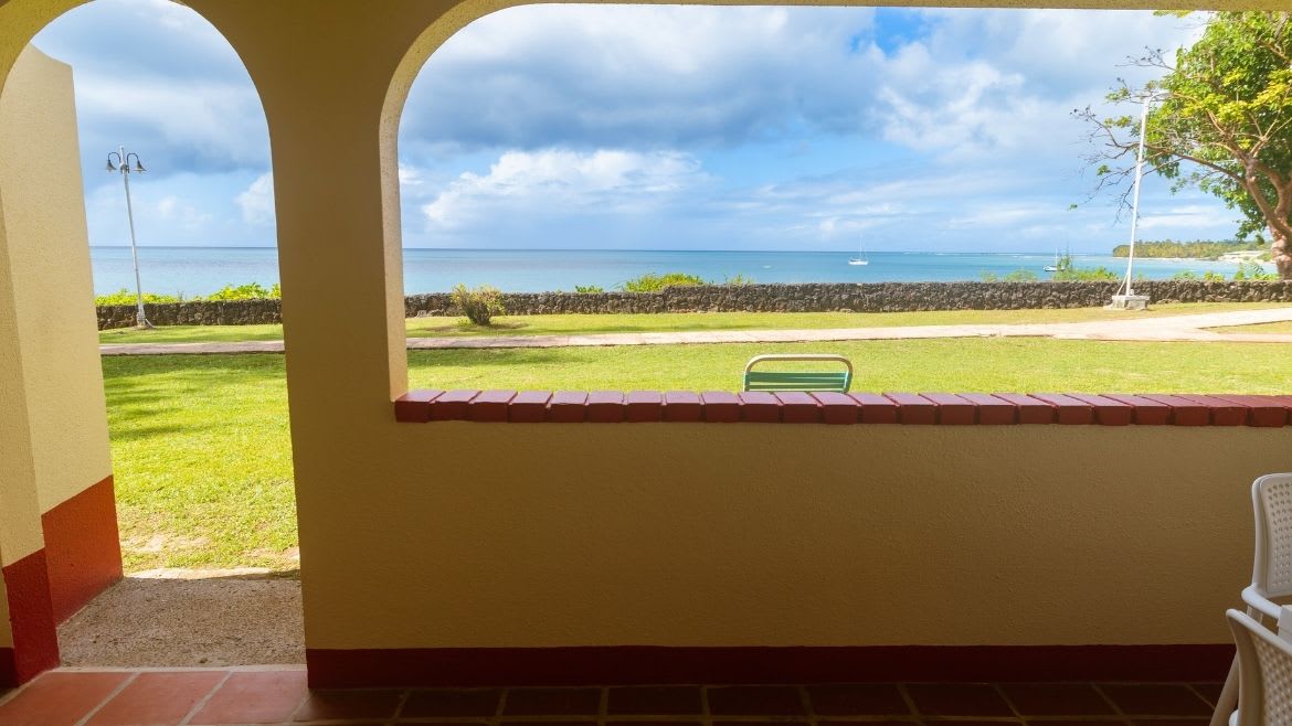 Tobago: Toller Ausblick von der Terrasse der Cabanas im Komforthotel