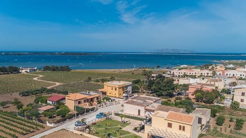 Marsala: Übersicht vom Kitehaus und dem Revier