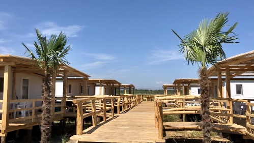 Ulcinj: Wohnwagen-Strandcamp