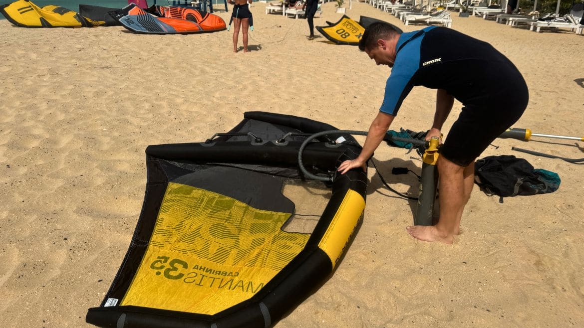 Boa Vista: Wingaufbau am Strand Boa Vista: Wingaufbau am Strand