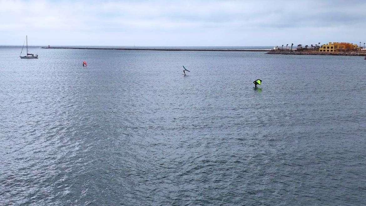 Algarve: Wingfoilen an der Algarve Algarve: Wingfoilen an der Algarve