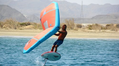 Wingsurfen: Wingen in El Naaba Wingsurfen: Wingen in El Naaba