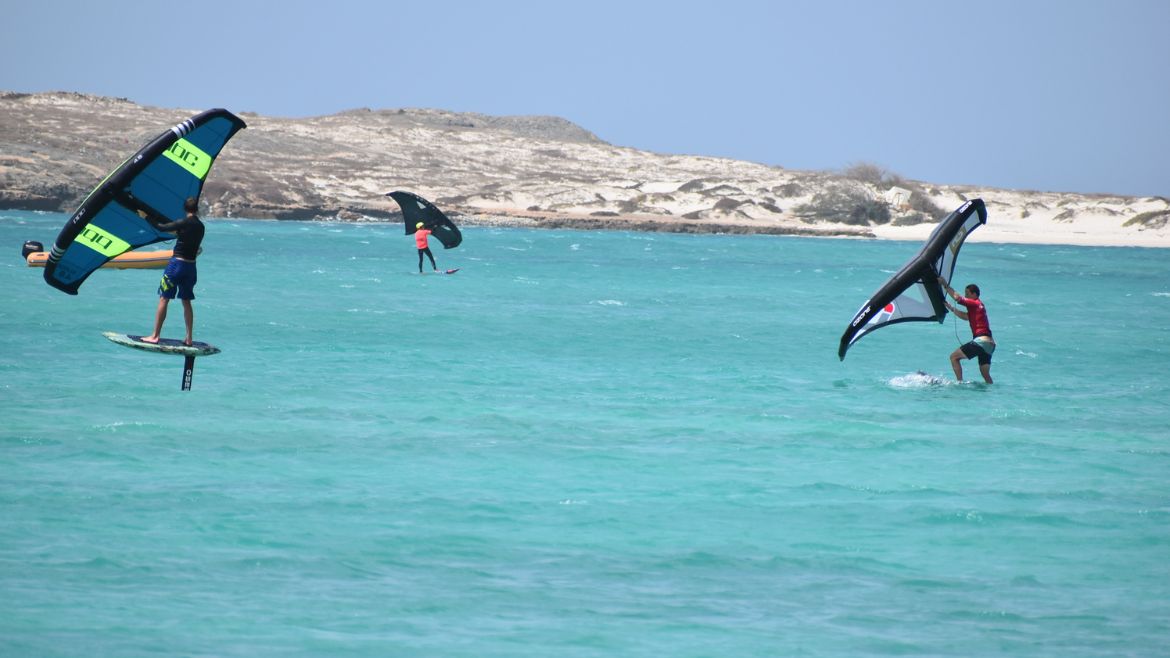 Wingsurfreisen: Wingen lernen auf Boa Vista Wingsurfreisen: Wingen lernen auf Boa Vista