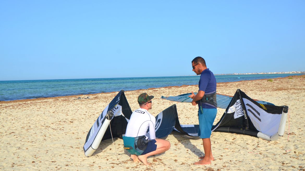 Djerba-Zarzis: Schulung beim Kite Camp