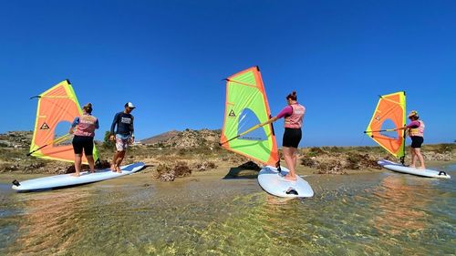 Naxos: Gruppenschulung in der Lagune 