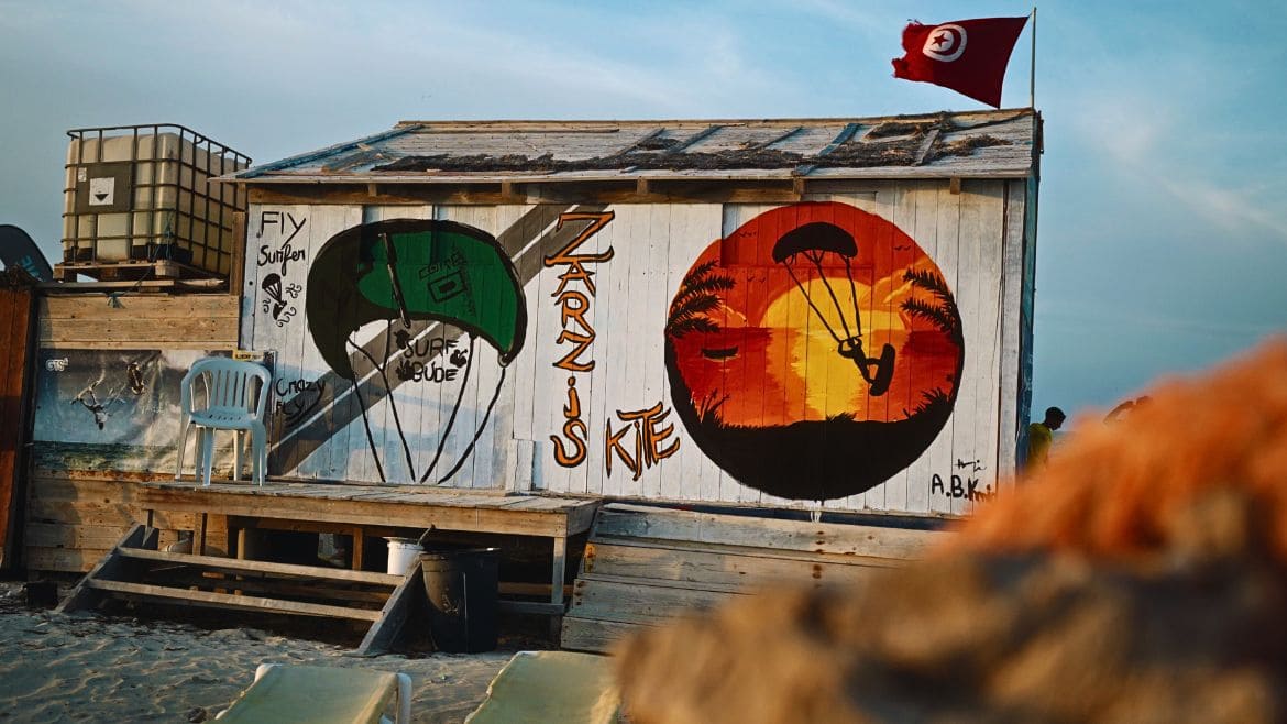 Zarzis: Tolle Malereien an der Kitesurf Station