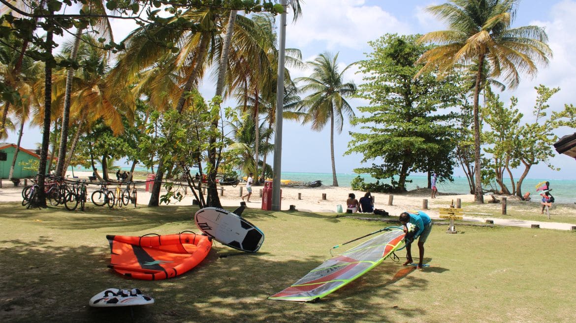 Tobago: Ausreichend Platz für den Aufbau vor der Station