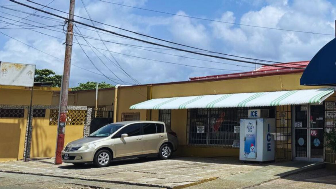 Tobago: Kleine Supermärkte in der Nähe