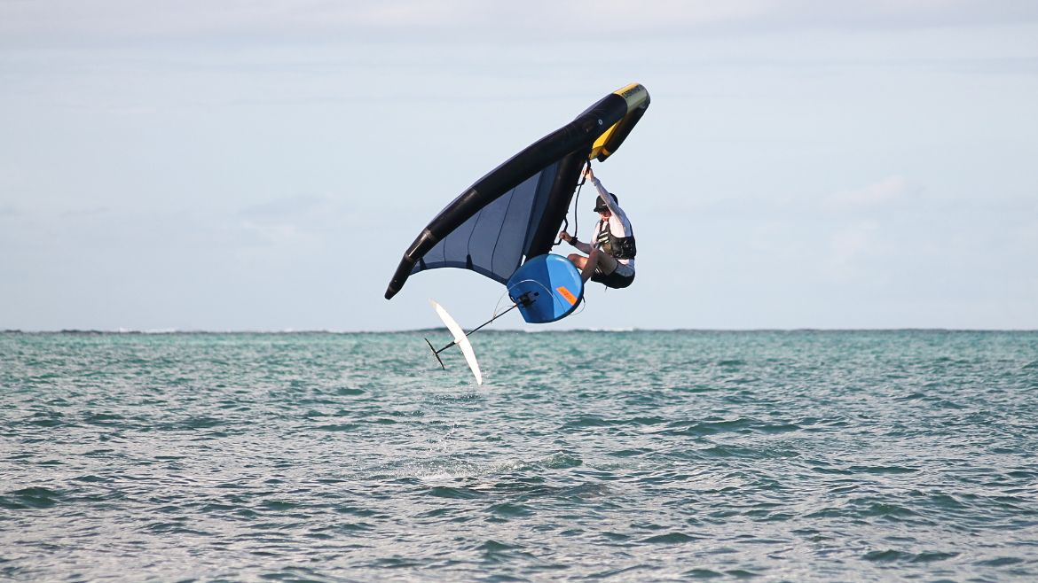 Toabgo: Wingfoilen an der Kite- und Wing/Windssurf Station 