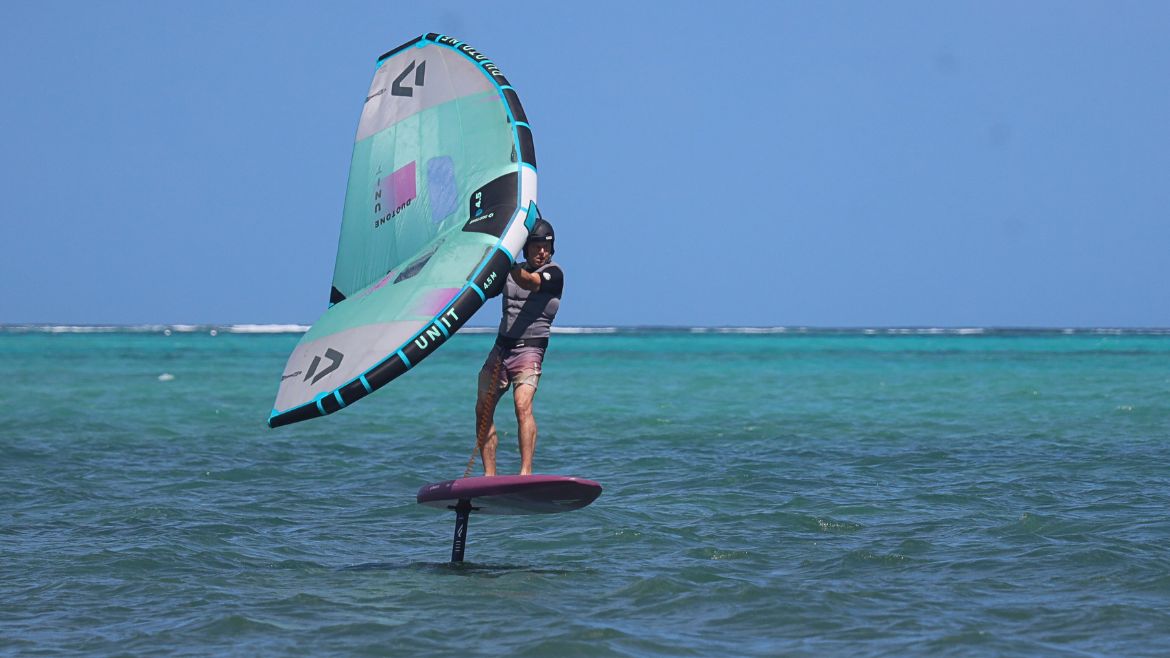 Tobago: Wingfoilen direkt an der Station